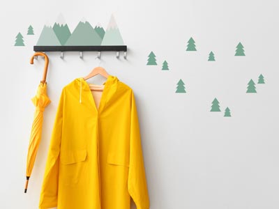 Wall sticker in shape of a trees nad mountains